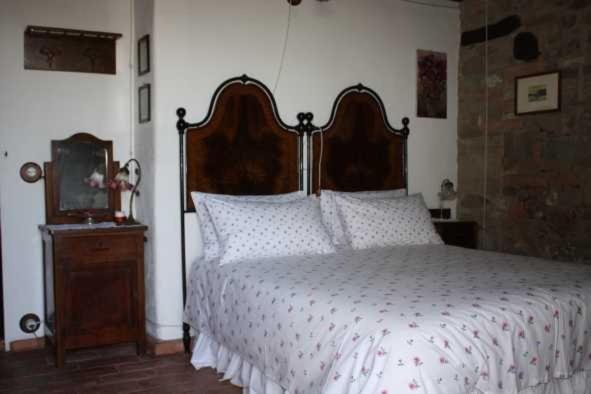 בית הארחה Castello di Serravalle 	Cascina La Buca מראה חיצוני תמונה
