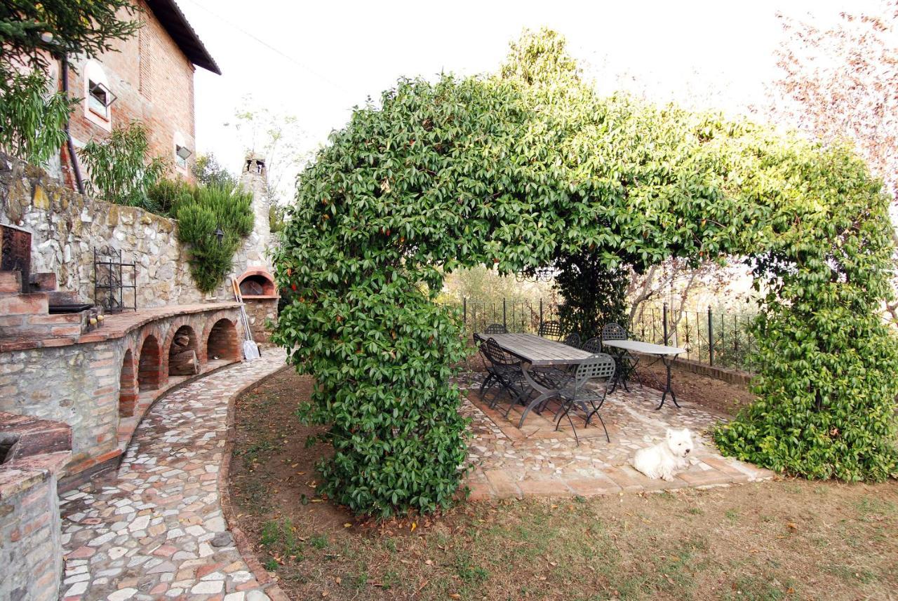 בית הארחה Castello di Serravalle 	Cascina La Buca מראה חיצוני תמונה