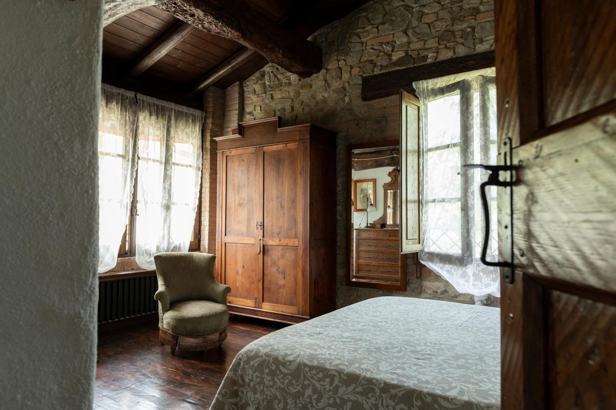 בית הארחה Castello di Serravalle 	Cascina La Buca מראה חיצוני תמונה