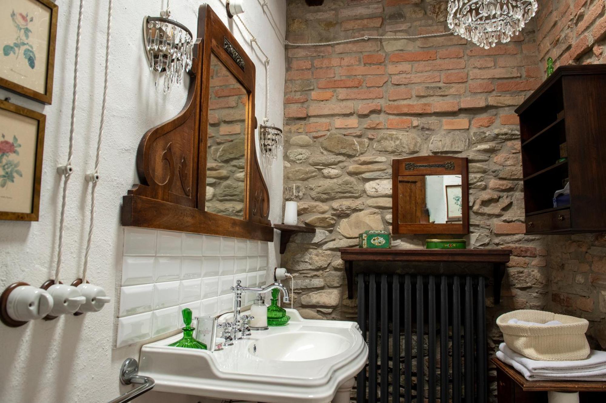 בית הארחה Castello di Serravalle 	Cascina La Buca מראה חיצוני תמונה