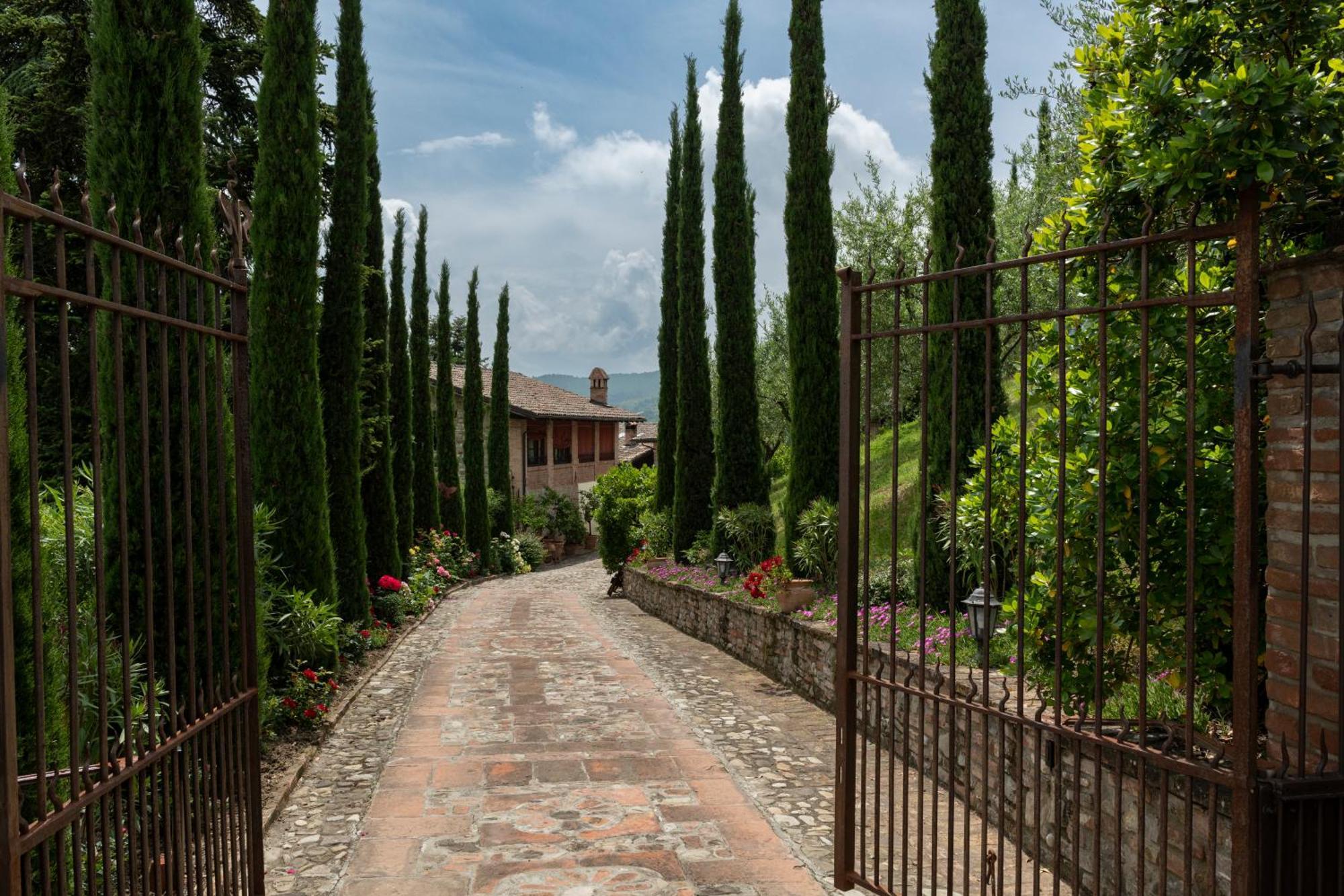 בית הארחה Castello di Serravalle 	Cascina La Buca מראה חיצוני תמונה